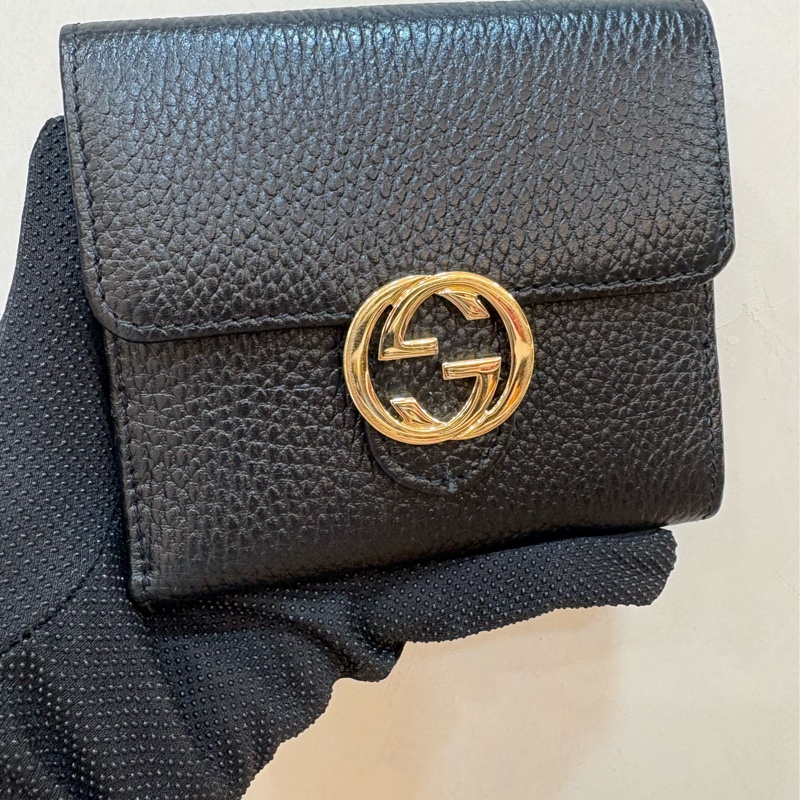 Gucci  經典 黑色荔枝皮 短夾-0