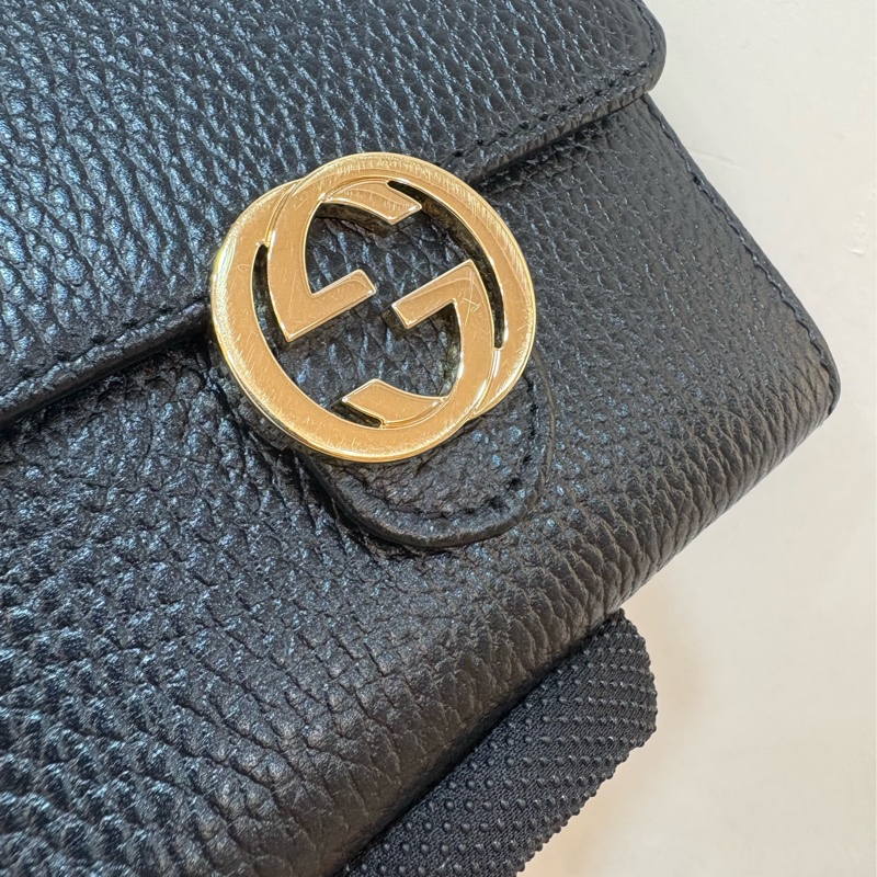 Gucci  經典 黑色荔枝皮 短夾-3