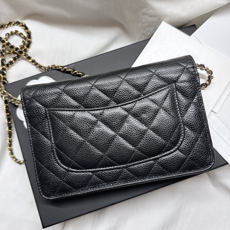 Chanel 經典CC淡金寇荔枝紋斜背長夾WOC-21