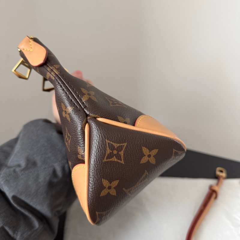 ✨Lv 牛角包 99新 晶片款🥐-7