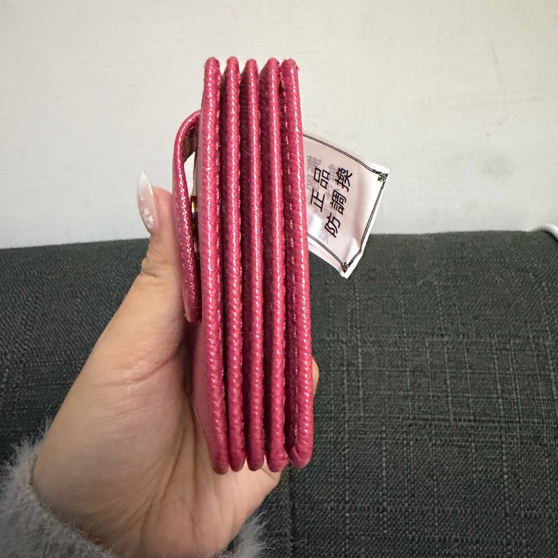 Prada 三角鐵牌風琴卡包-1