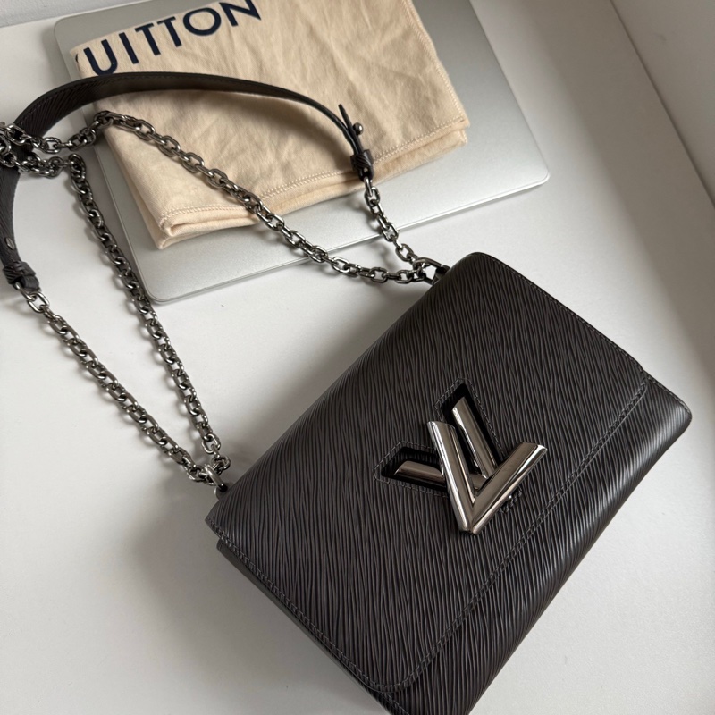 ✨Lv twist 水波紋 專櫃15萬 鏈條可調節 99新🩶-2