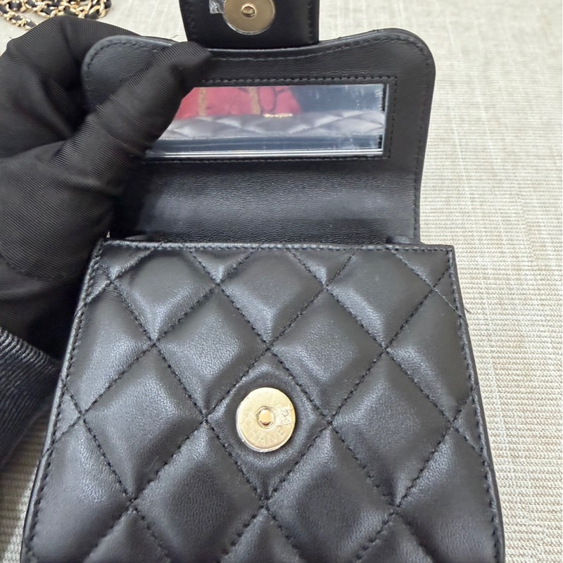 Chanel香奈兒高級手工坊 手提斜挎小方黑金鍊條包-16