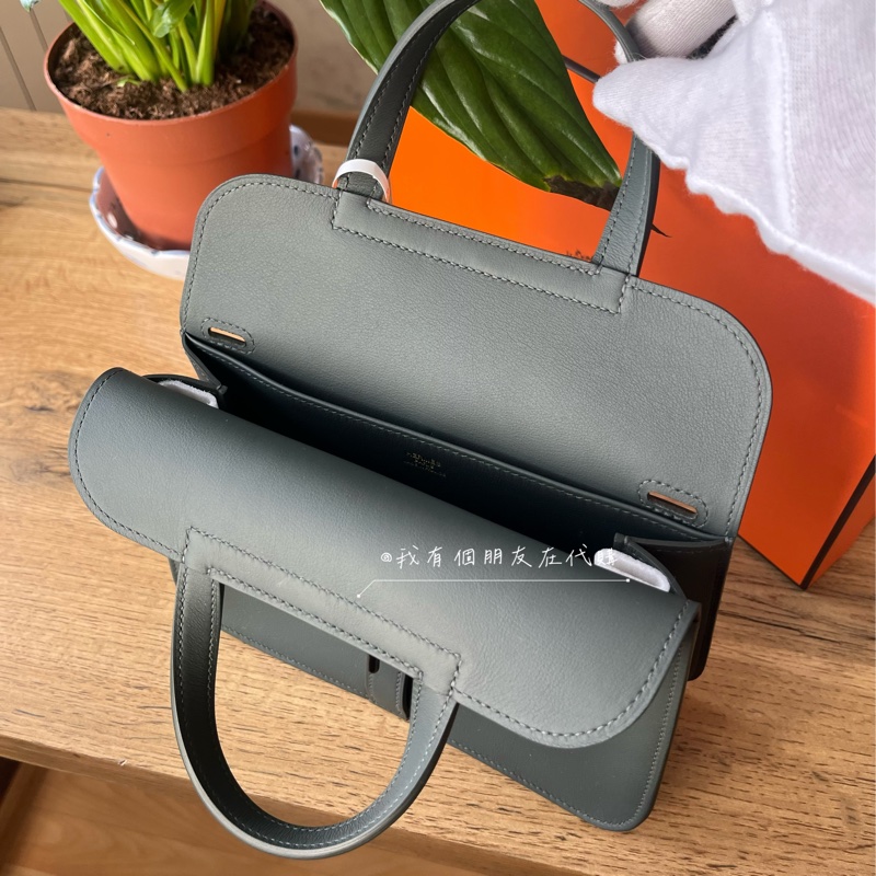 《我有個朋友在代購》愛馬仕Halzan mini 紅樹林綠金釦-3