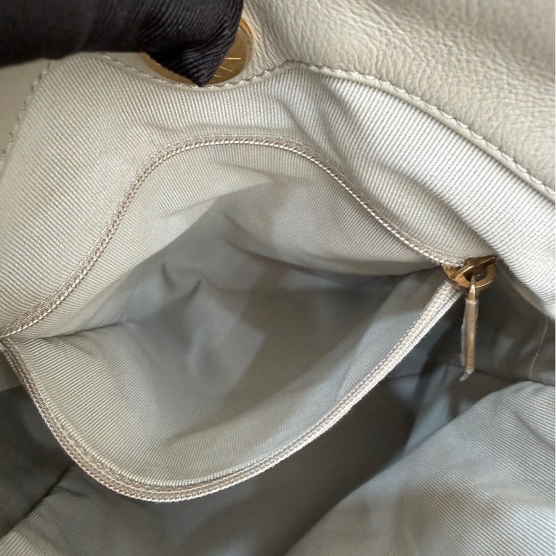 CHANEL 香奈兒 金色CC Logo 福袋 雙金珠抽繩水桶包 鼠尾草灰-26