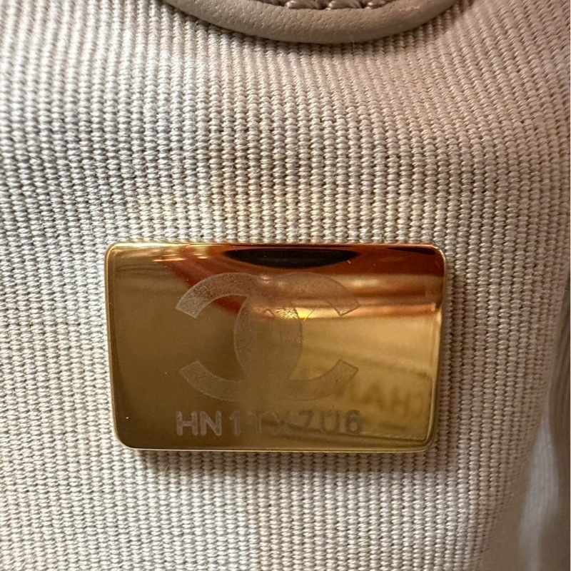 CHANEL 香奈兒 金色CC Logo 福袋 雙金珠抽繩水桶包 鼠尾草灰-28