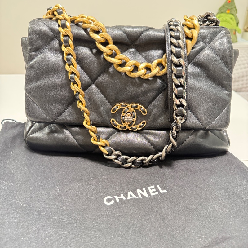 香奈兒Chanel 19 Bag 黑金 中號-0
