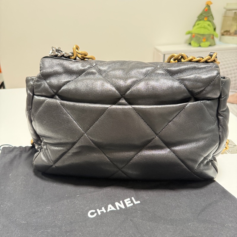 香奈兒Chanel 19 Bag 黑金 中號-1