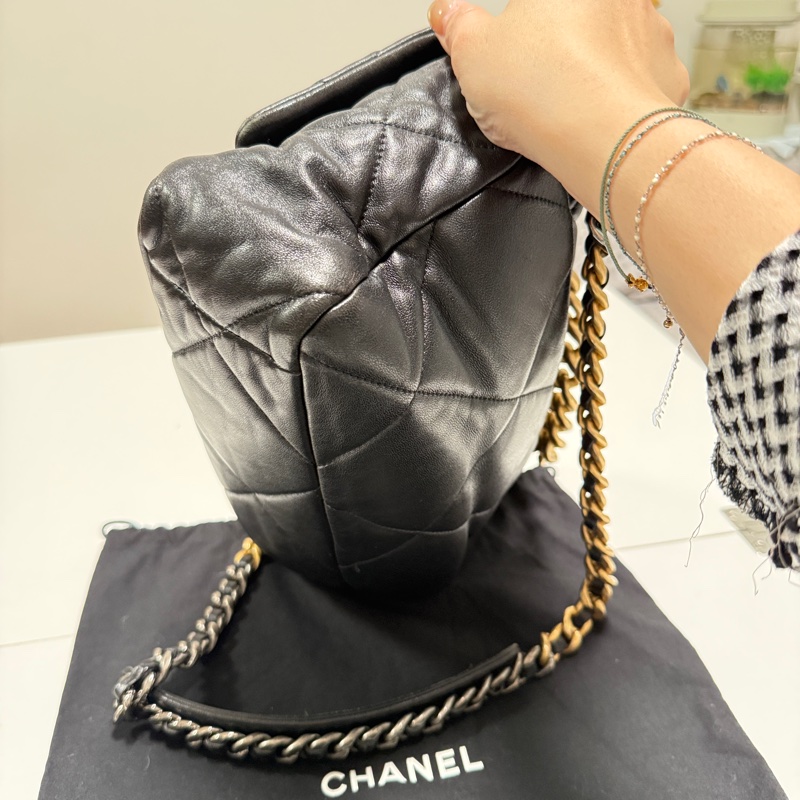 香奈兒Chanel 19 Bag 黑金 中號-9