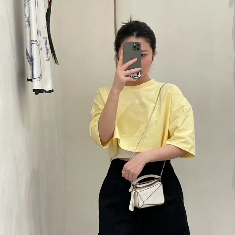 Loewe Puzzlen超迷你nano皮革斜背包 奶白色-1