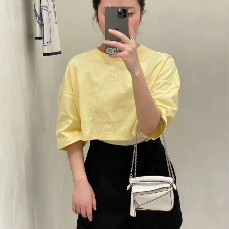 Loewe Puzzlen超迷你nano皮革斜背包 奶白色-4