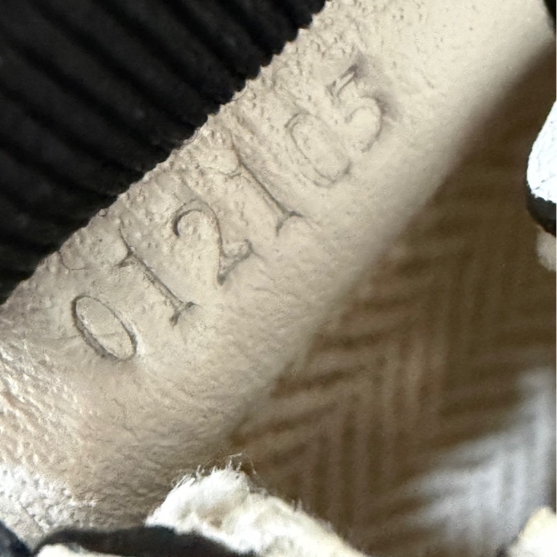 Loewe Puzzlen超迷你nano皮革斜背包 奶白色-17