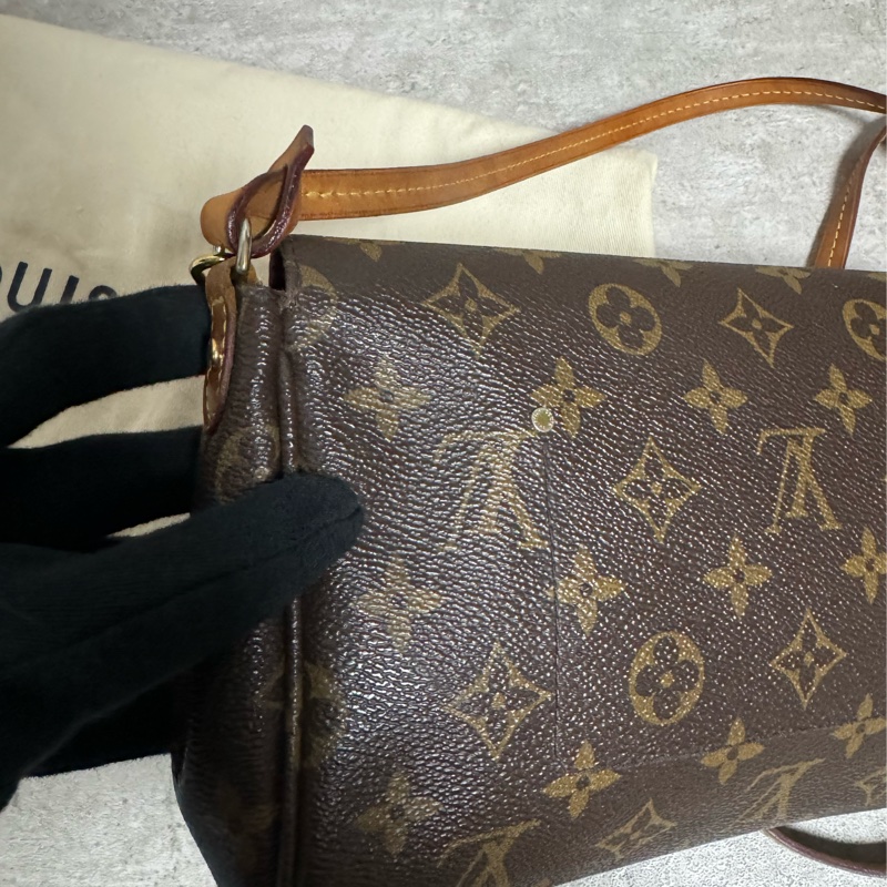 正品 Lv favorite 斜背包M40718-4