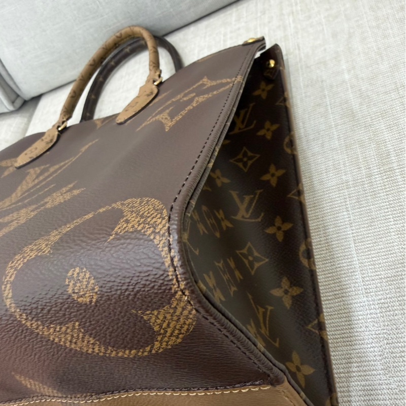 LV M45321經典 ONTHEGO MM Monogram Reverse 帆布手提包 肩背包 購物包-12