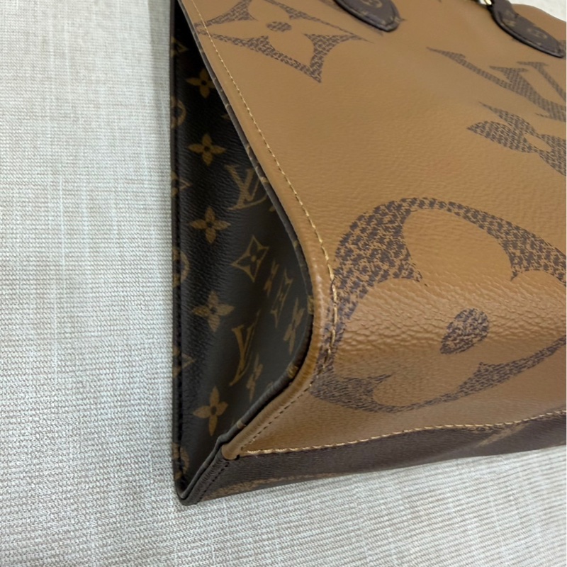 LV M45321經典 ONTHEGO MM Monogram Reverse 帆布手提包 肩背包 購物包-27