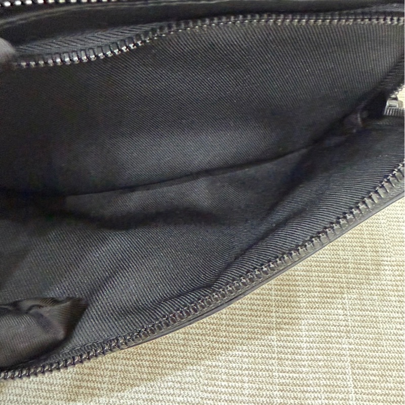 LV M47058 Rush 全牛皮壓紋腰包-27