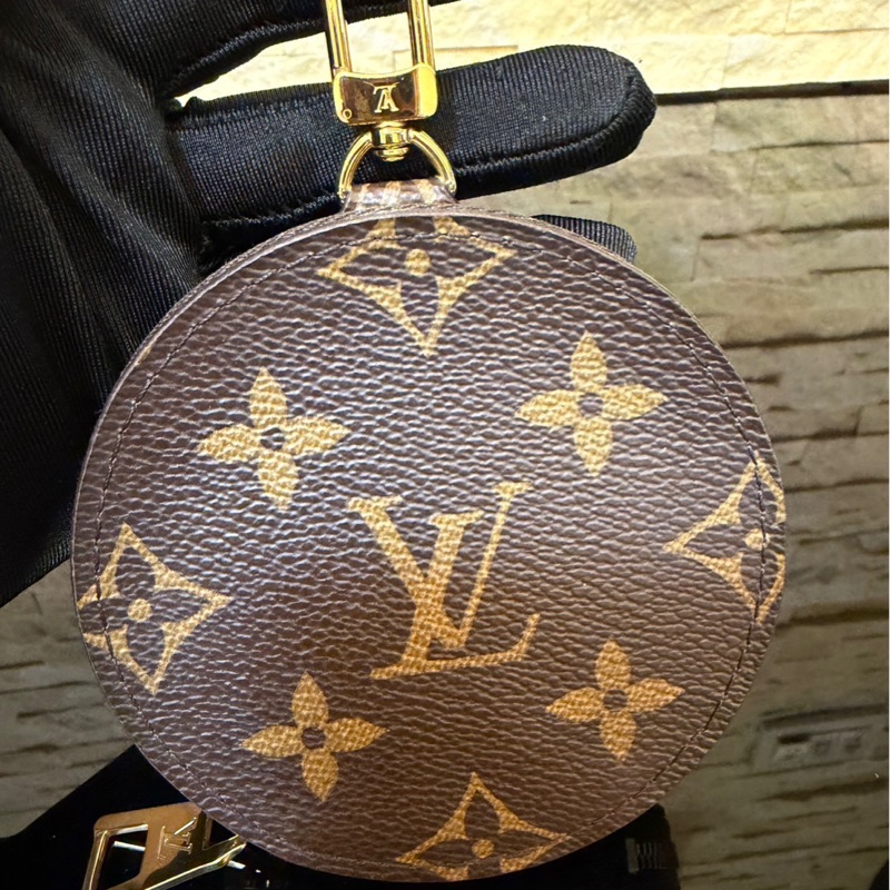 LV M46653 OnTheGo East West系列Reverse皮革飾邊帆布手提包 斜背包-26