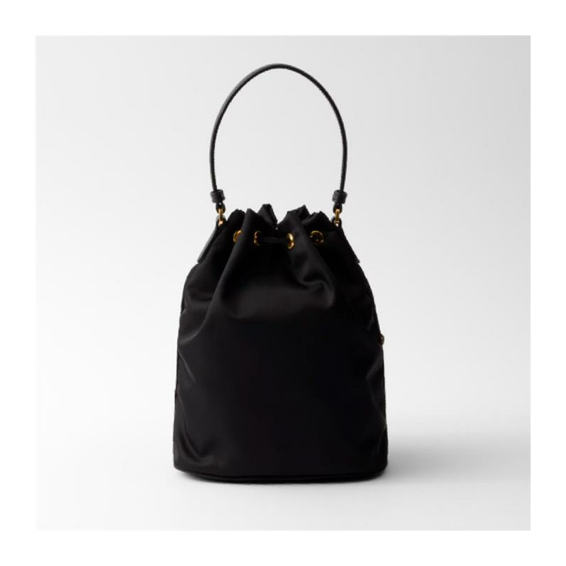 PRADA Re-Nylon 水桶包/肩背包 黑色 1BH038 RV44 0002-4