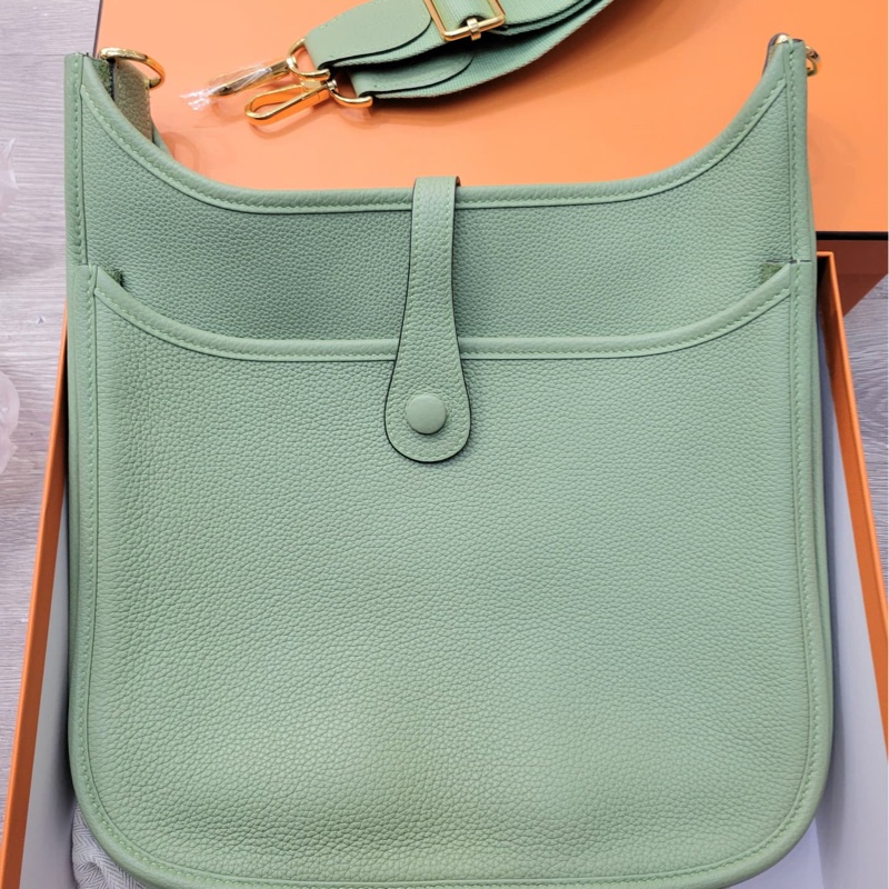 98新 Hermes Evelyne 29 牛油果綠 金扣 Y刻 TC皮-1