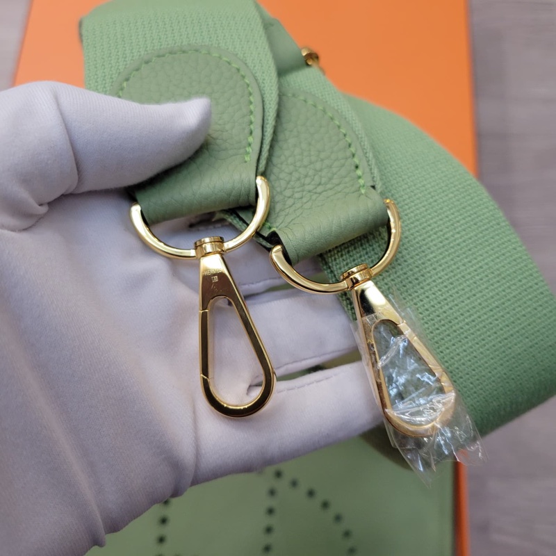 98新 Hermes Evelyne 29 牛油果綠 金扣 Y刻 TC皮-4