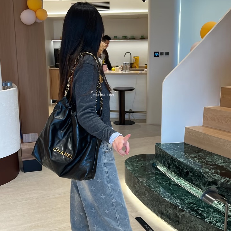 Chanel 22 Bag 黑金中號-3