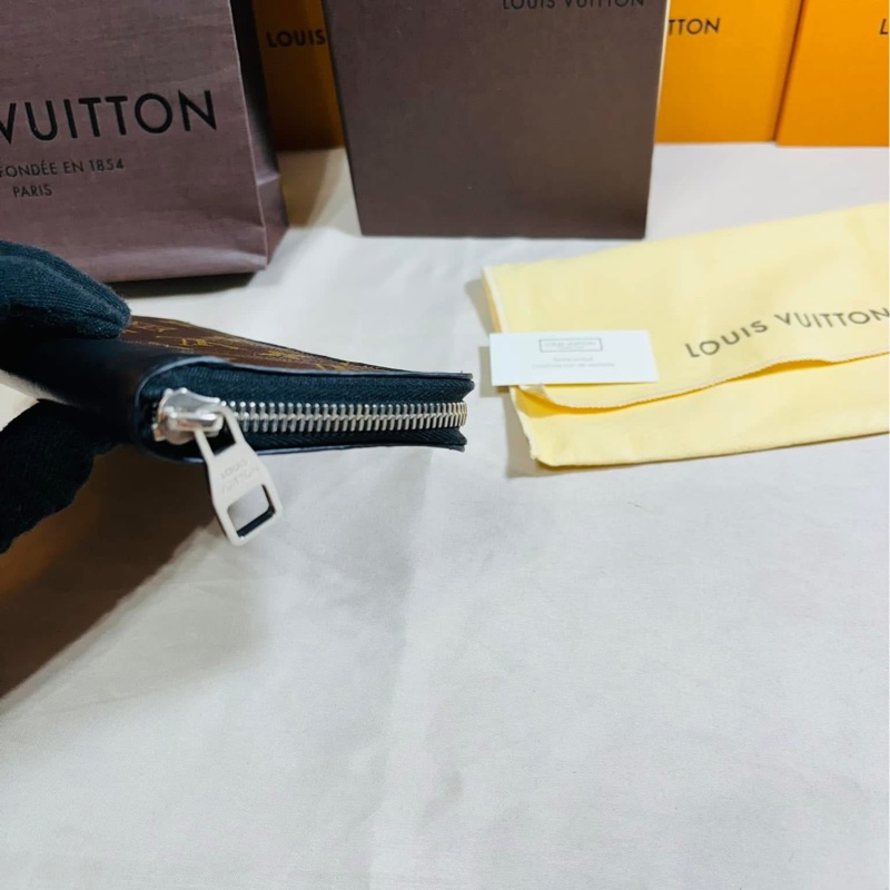 ‼️全台最甜 LV 路易威登 老花 拼皮革拉鏈11卡長夾-7