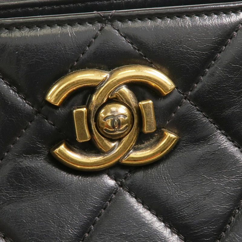 CHANEL 牛皮皮革Chain Shoulder金扣鏈帶肩背袋-8
