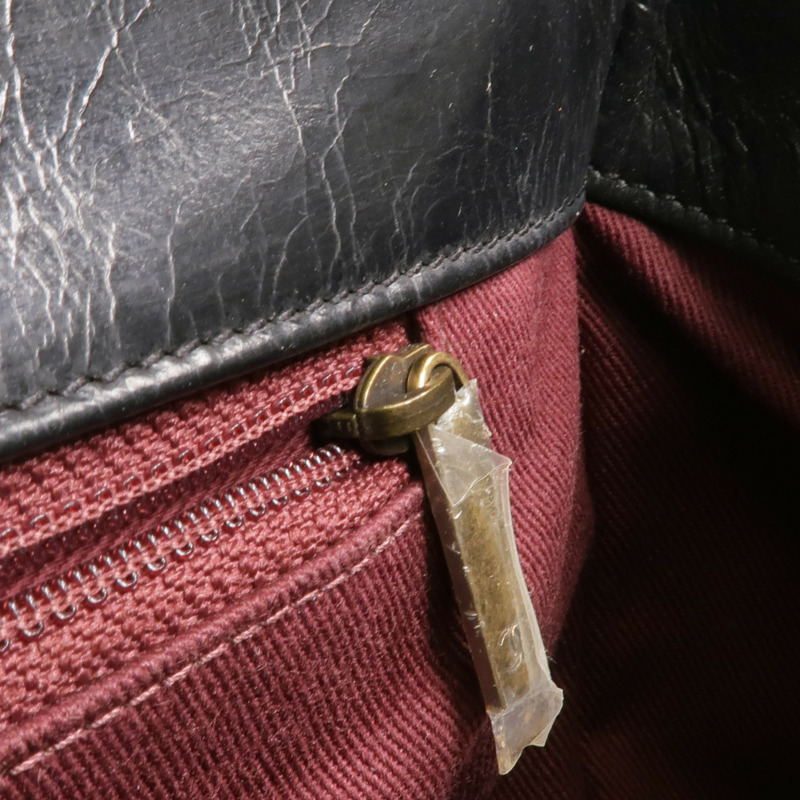 CHANEL 牛皮皮革Chain Shoulder金扣鏈帶肩背袋-17