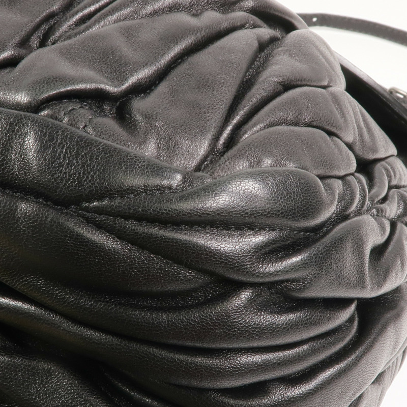 Miu Miu 羊皮皮革Chain Shoulder銀扣鏈帶肩背袋-11