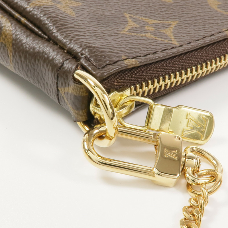 LOUIS VUITTON Monogram Mini Pochette Accessoires金扣手挽袋-8