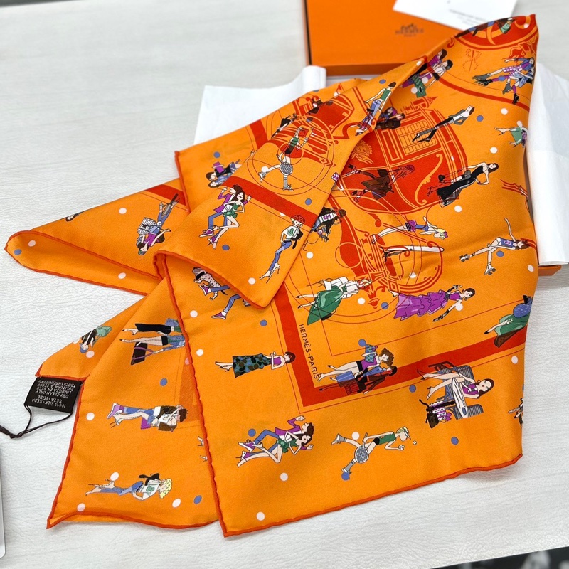 【全新品】愛馬仕Hermes 巴黎戀人 全新未使用 70*70絲巾-1
