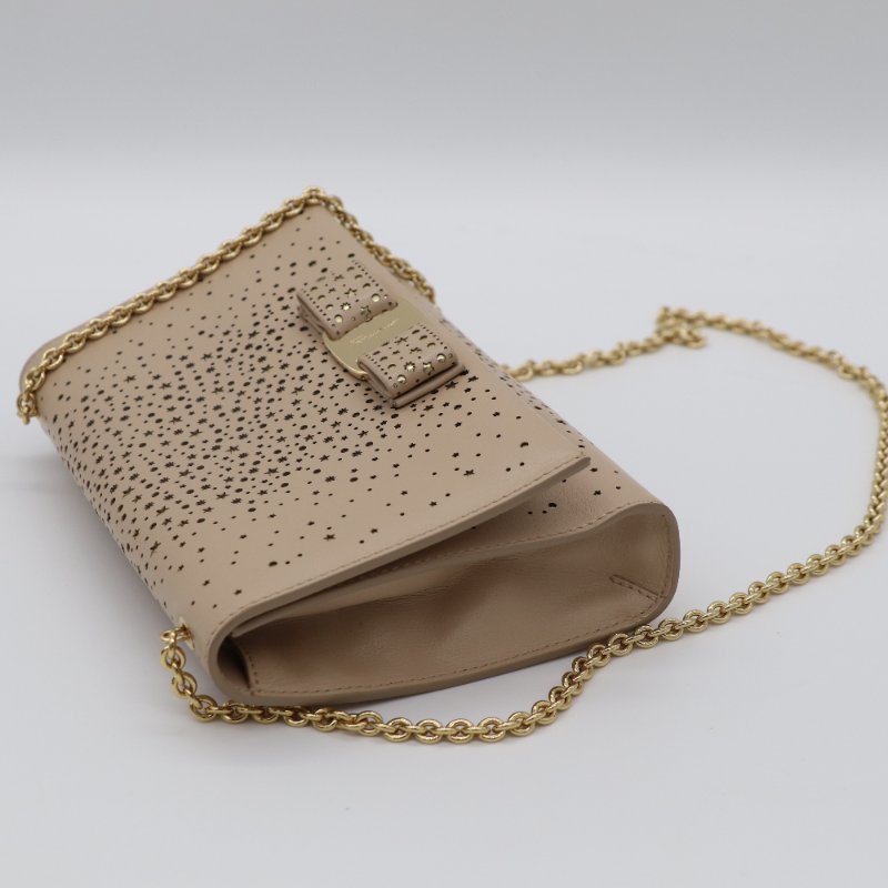 Ferragamo 菲拉格慕 奶茶色 星星鏤空 牛皮 蝴蝶結 鏈條包 斜背包-3