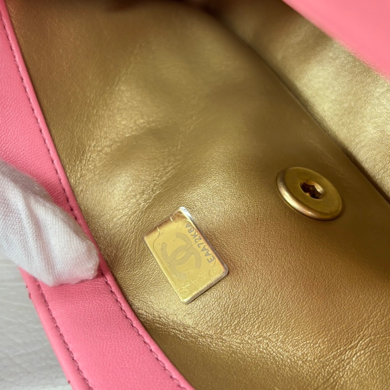 【近新閒置品】香奈兒Chanel 22S芯片 奶昔粉核桃金球 大mini鏈條包單肩斜挎包-8