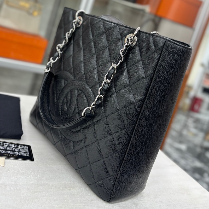 【近新閒置品】香奈兒Chanel 黑銀大號竪版購物袋單肩鏈條包經典菱格-2