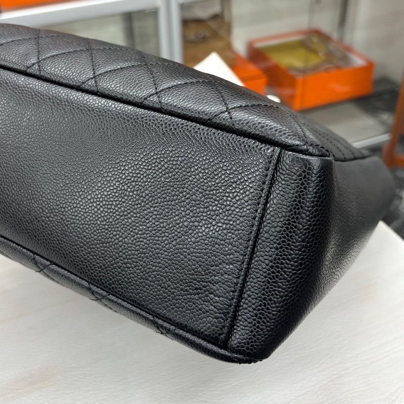 【近新閒置品】香奈兒Chanel 黑銀大號竪版購物袋單肩鏈條包經典菱格-6