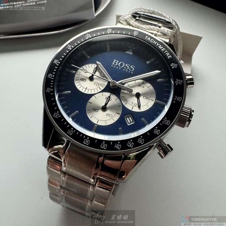 BOSS手錶,編號HB1513630,44mm銀圓形精鋼錶殼,寶藍色三眼, 中三針顯示, 運動錶面,銀色精鋼錶帶款-1