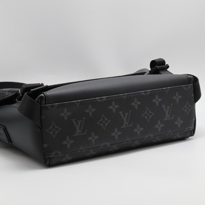 LOUIS VUITTON Voyager郵差包 -  PM灰老花-5