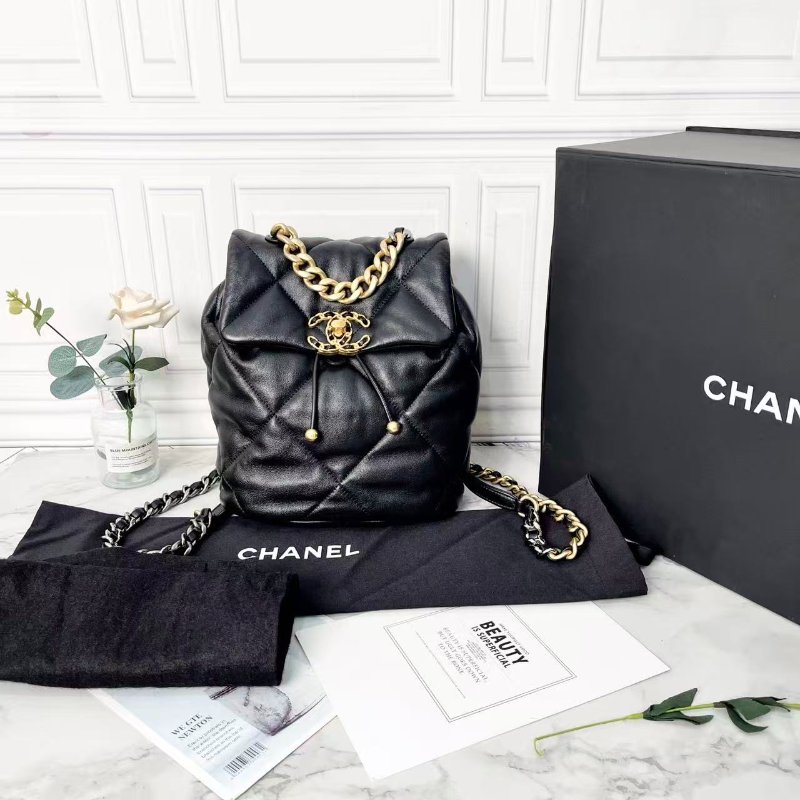 CHANEL 19Bag 24C黑金菱格紋羊皮拼色鏈條後背包 22×16×26 全新閒置配件塵袋盒子購證-1