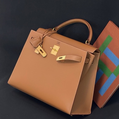 Hermes • Kelly 32 皮 Chamonix 馬鞍皮 自然色 金釦 黑鋼印