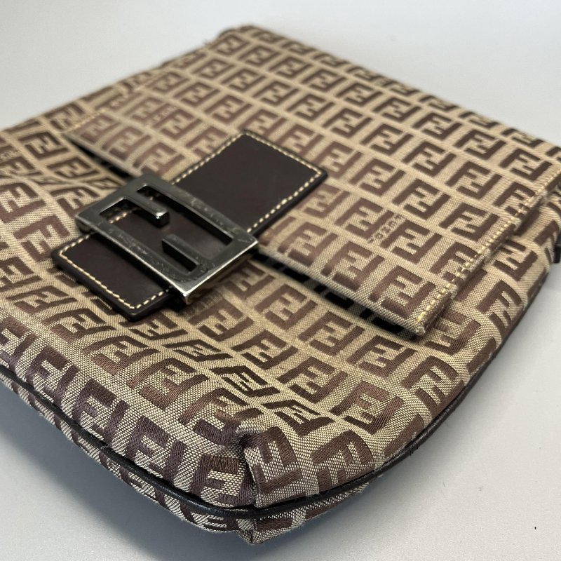 🏷Fendi小方包-2