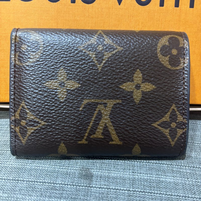 正品 LV M68704 小三折皮夾-1