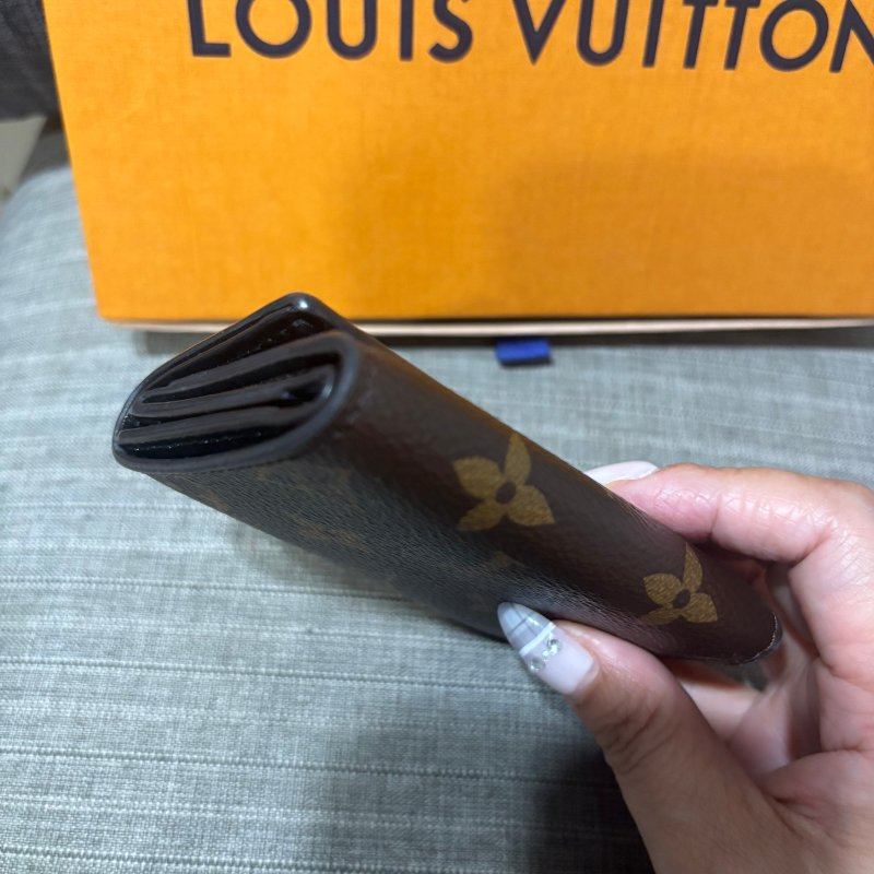 正品 LV M68704 小三折皮夾-10