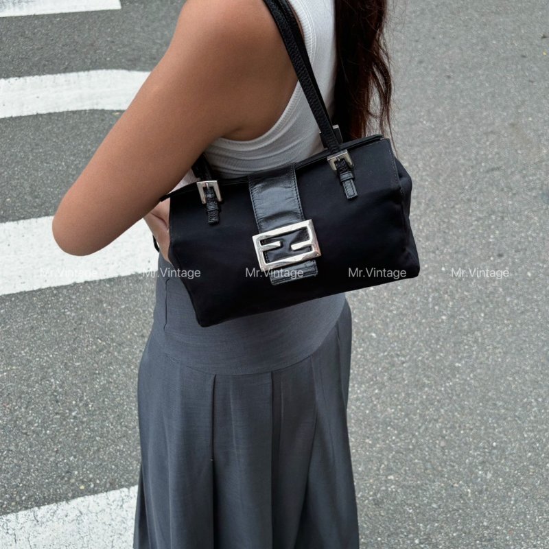 🏷FENDI方盒包-1