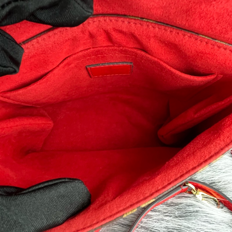99 新Louis Vuitton路易威登 紅色鎖頭包 純芯片-9
