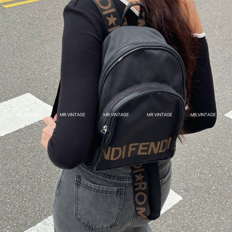 🏷Fendi mini 後背包-0