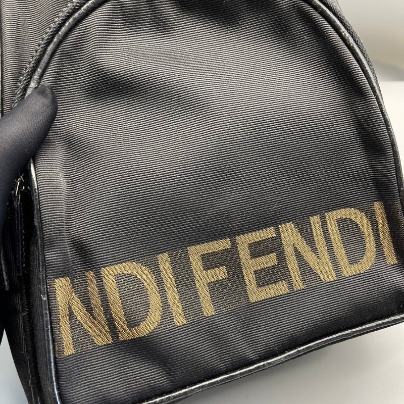 🏷Fendi mini 後背包-2