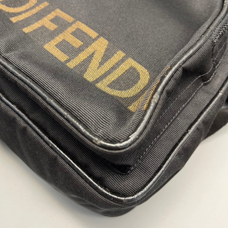 🏷Fendi mini 後背包-4