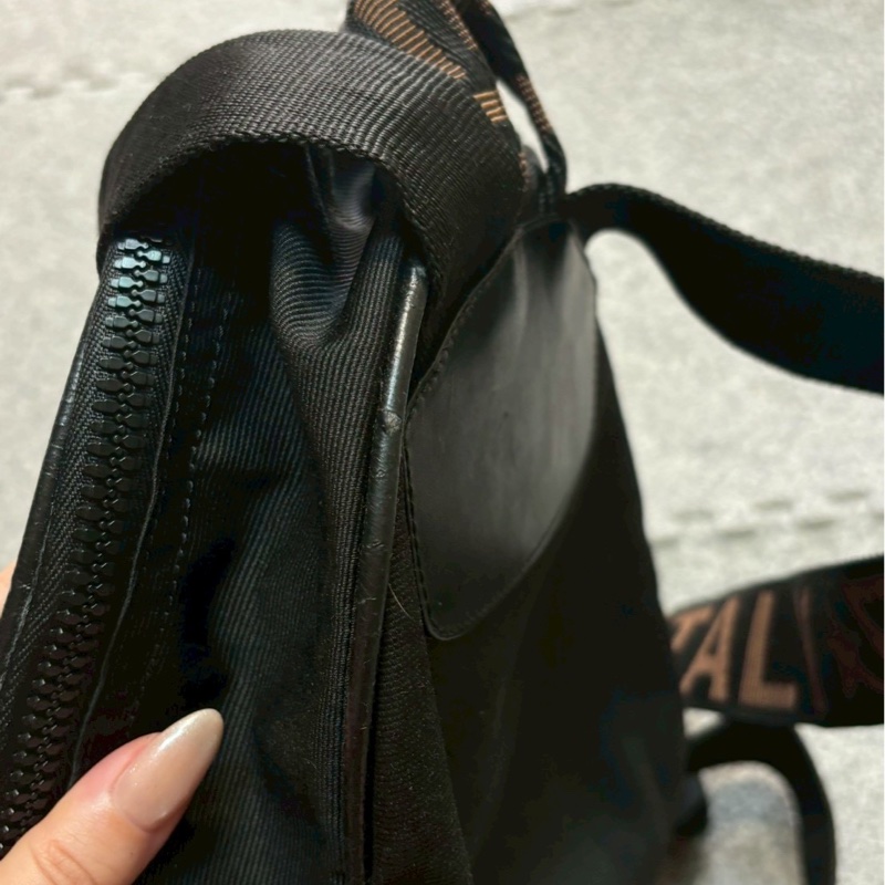 🏷Fendi mini 後背包-33