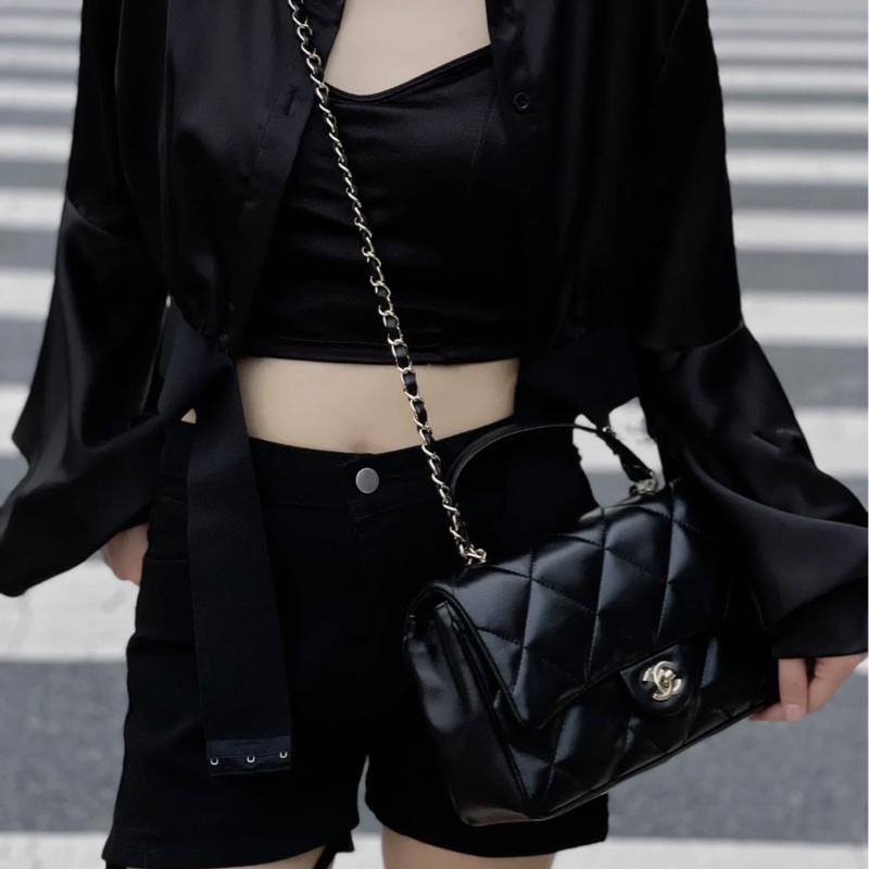 ✨Chanel 黑金 CF Handle 鏈條郵差包 黃金尺寸 98新🆕-0