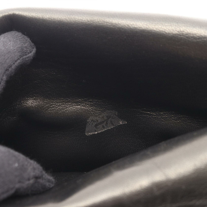 香奈兒 (CHANEL) Matelasse Paris 限量版 W 翻蓋肩背包，羊皮材質，黑色，二手，金色五金-8